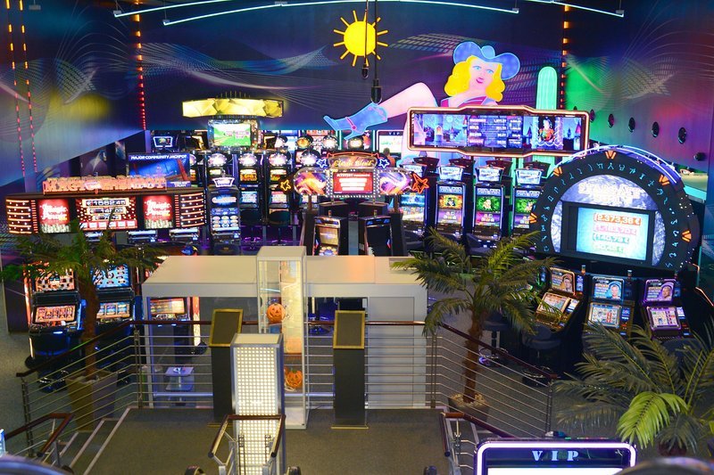 Read more about the article Erfurter Spielbank lockt mit attraktiven Spielen und Unterhaltung am Abend
